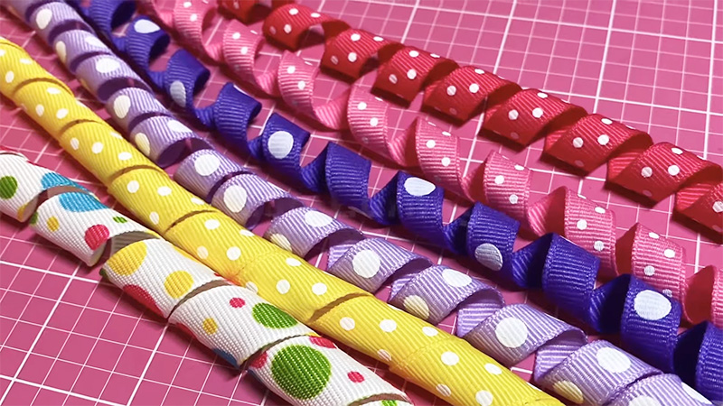 How to Curl Fabric Ribbon