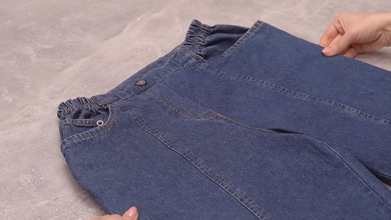 What Causes Baggy Crotch in Jeans?