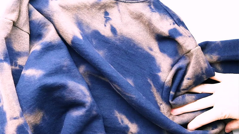 Common Folding Techniques for Bleach Tie-Dye