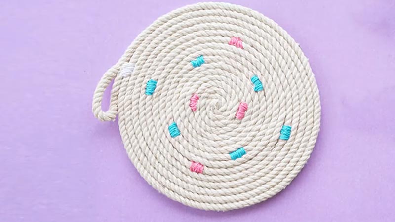 Disadvantages of Using Cotton Clothes Line for Macrame