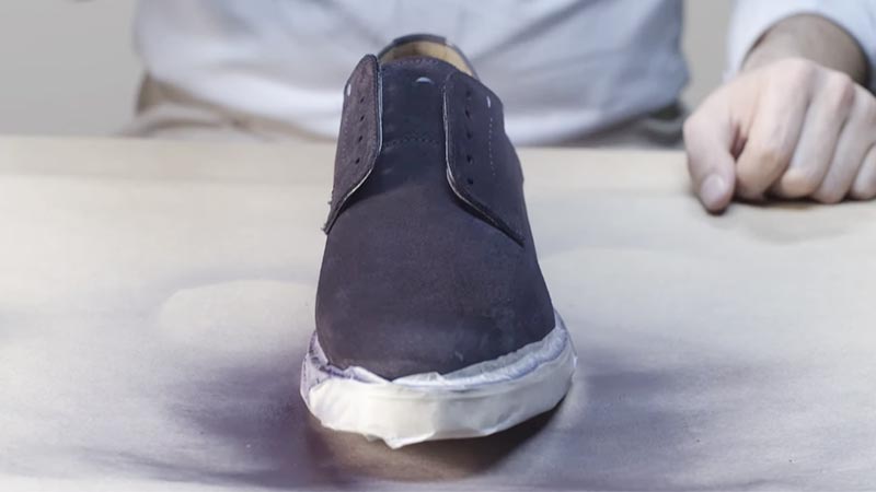 How to Fade Suede Shoes Quick