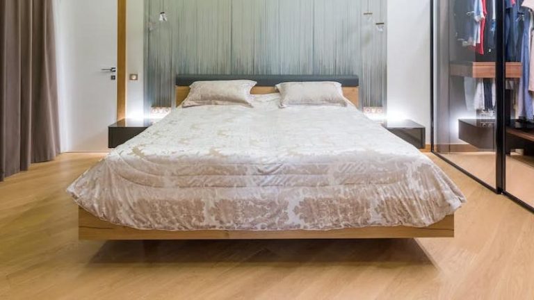 How to Make a Split Corner Bedspread