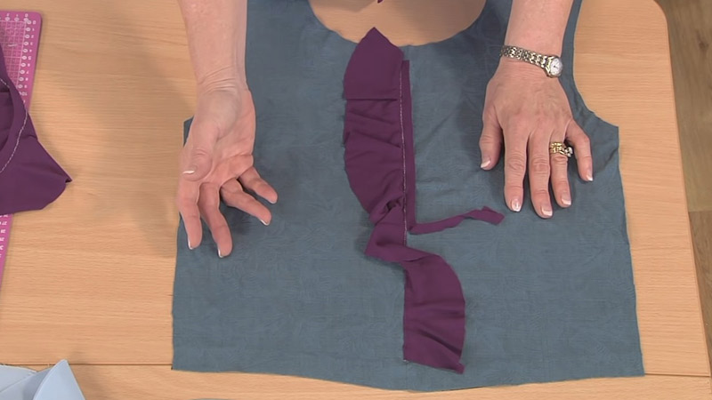 What Should You Consider to Sew a Flounce?