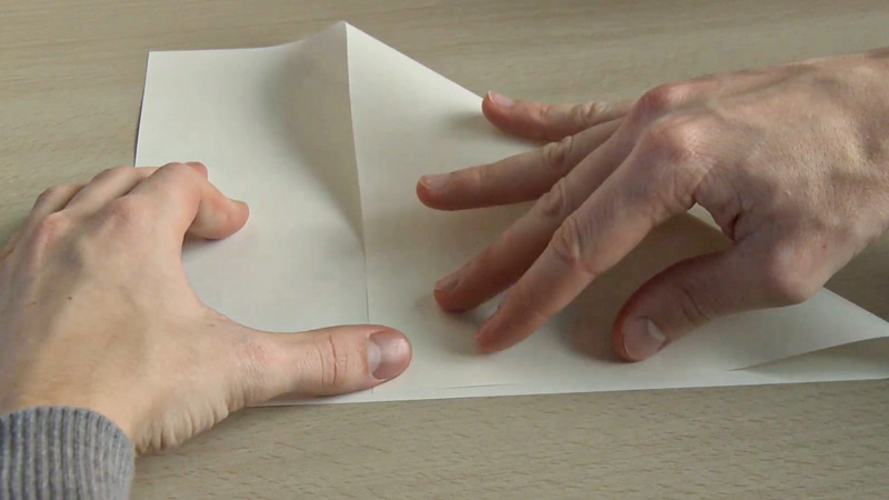 Precautions for Making a Square Piece of Paper for Origami