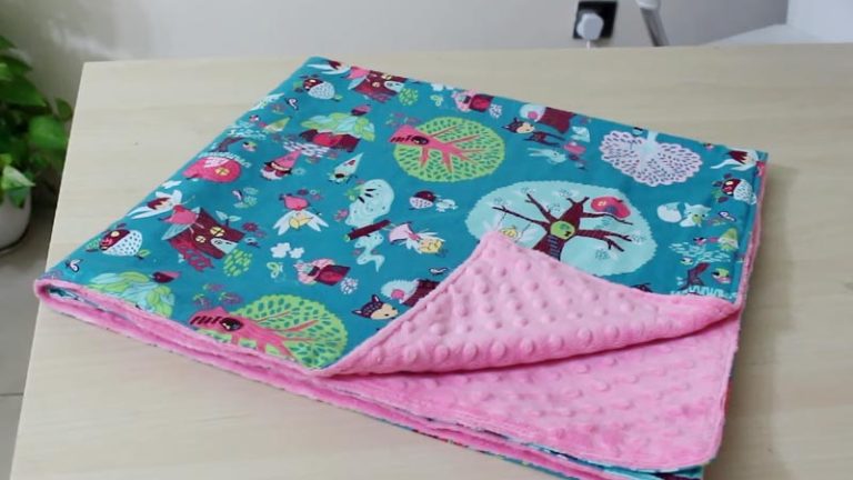 How to Make a Baby Blanket