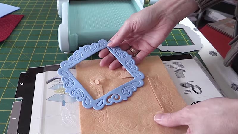 What Are Common Troubleshooting Issues When Using Sizzix Dies for Craft Foam