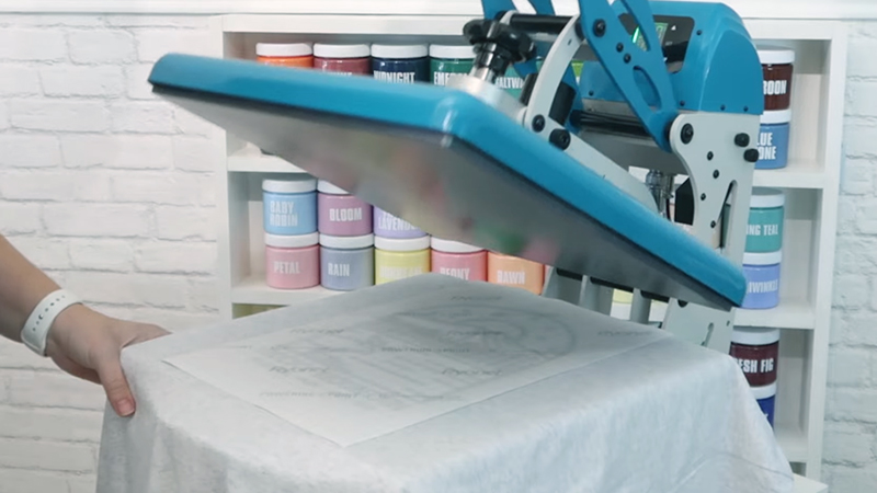 What Type of Printing Machine Works Best for Screen Printing