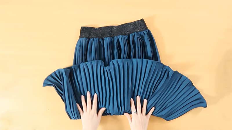 How To Handwash A Pleated Skirt