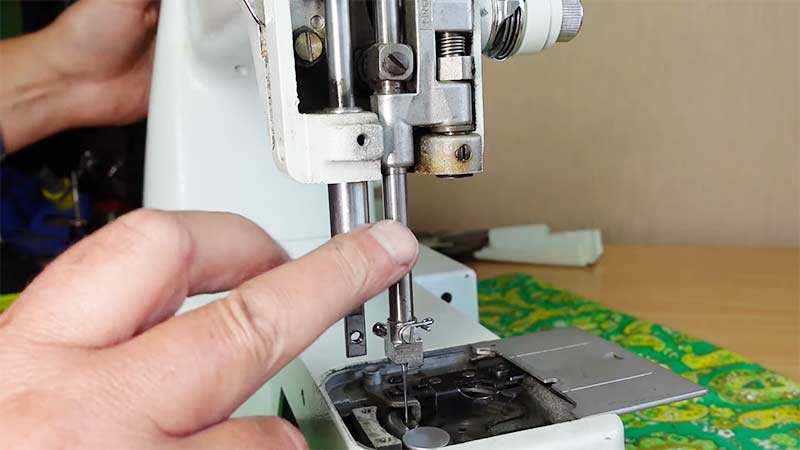 Needle Bar in Sewing Machine