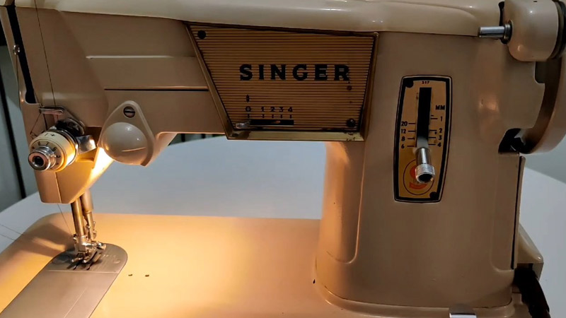Singer Semi-Industrial Sewing Machine 