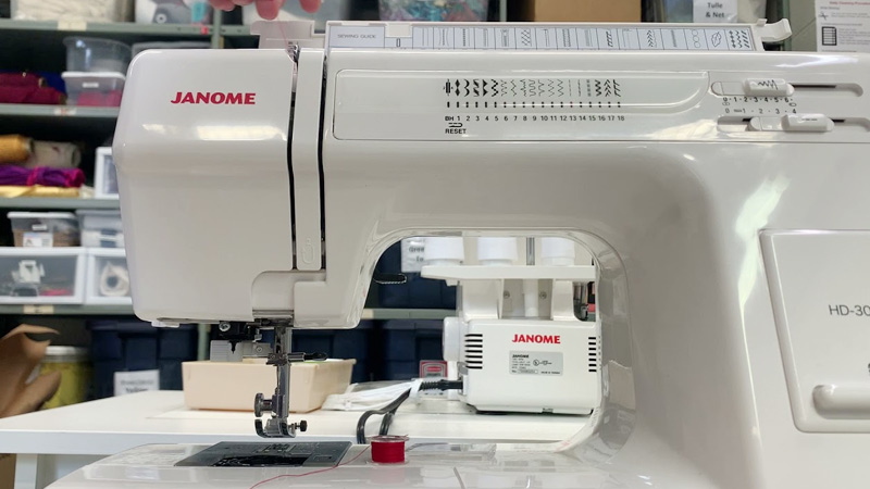 Janome HD3000