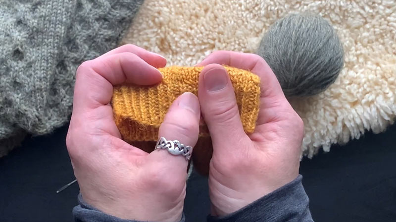 Tips and Tricks for Moss Stitch In Knitting