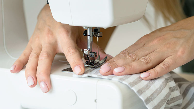 Advantages of the Singer Pin Catcher Sewing Machine for Sewing Enthusiasts