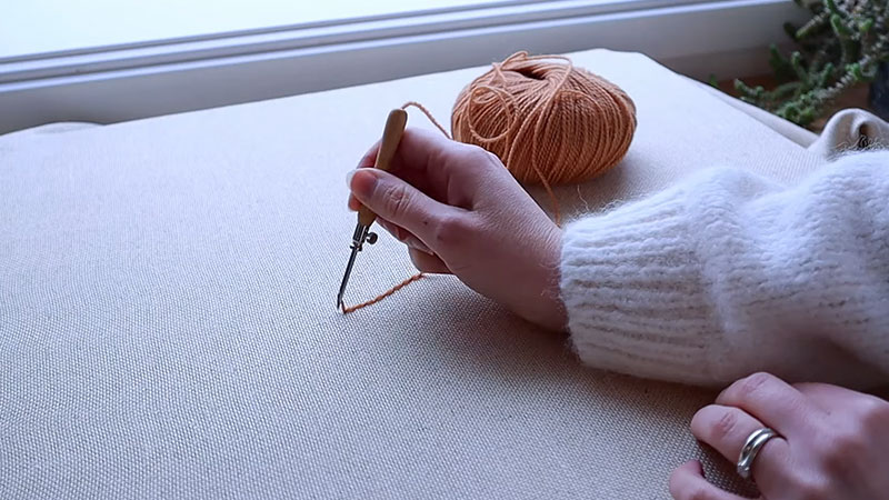 How to Thread a Punch Needle